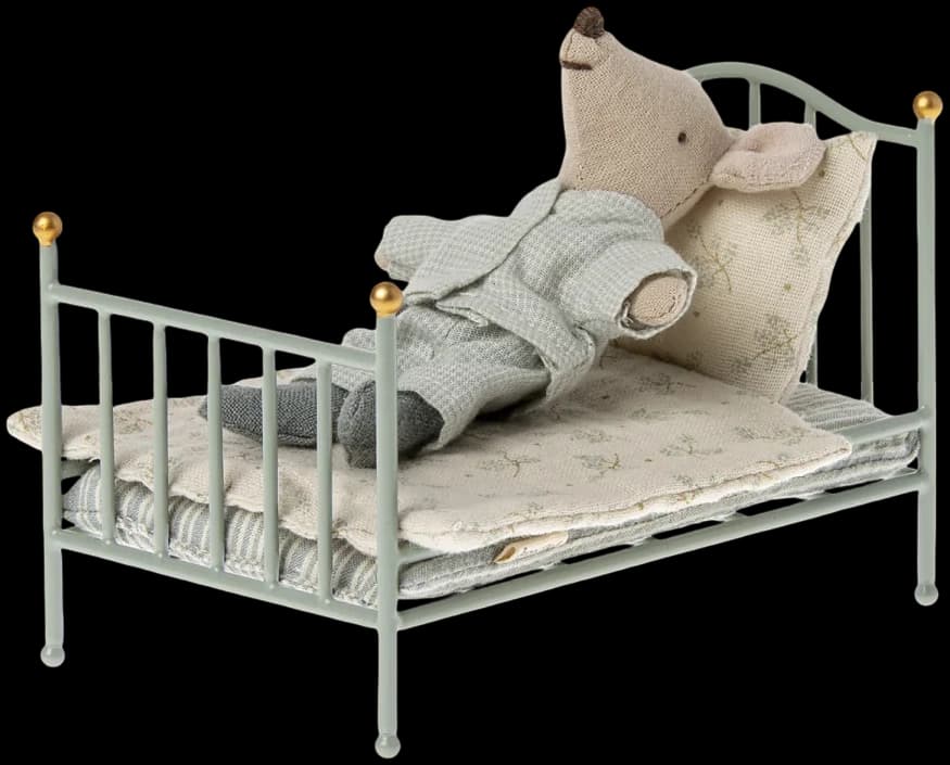 Cama Vintage para ratoncito - Mint