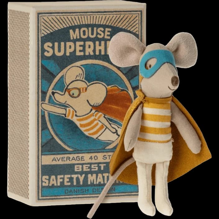 Ratoncito - Super Hero mouse Little brother in a matchbox