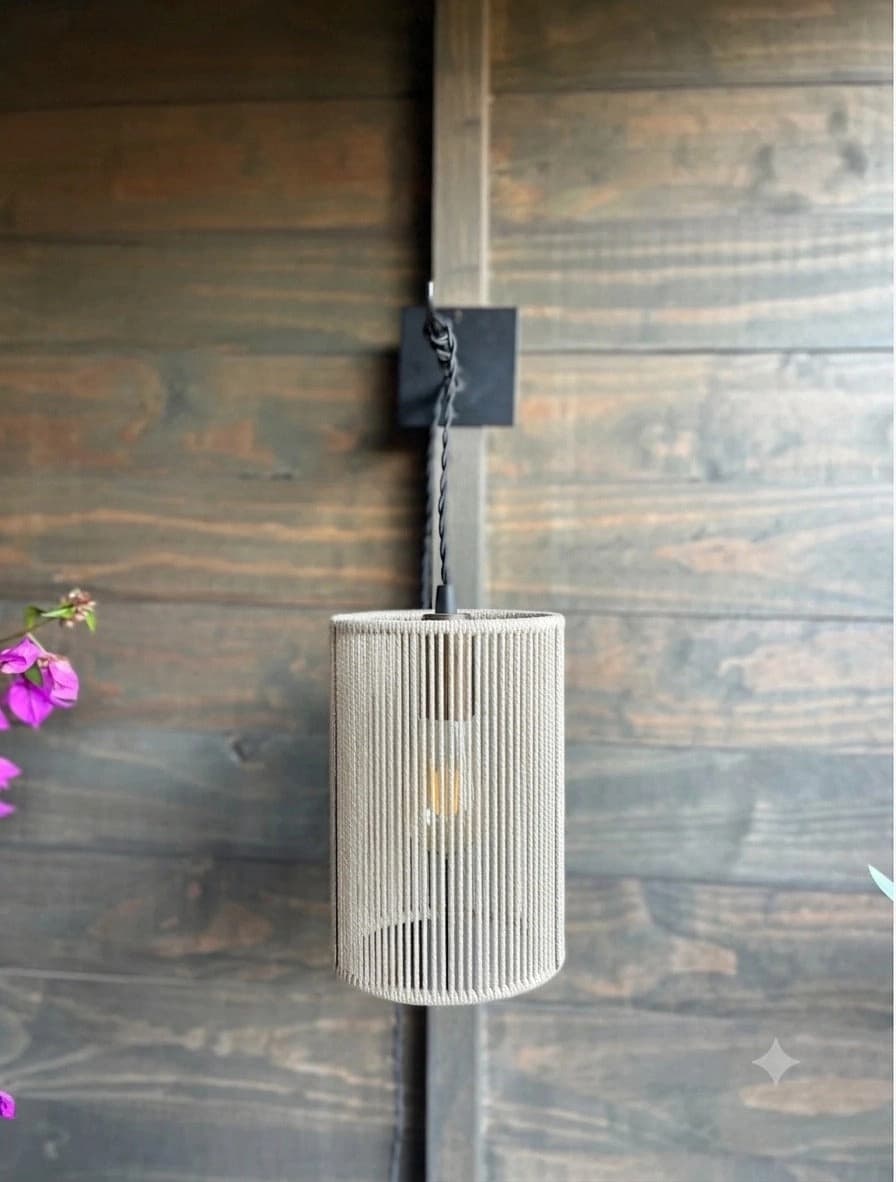Lámpara Aplique Fez Blanca (Copia) - Madera Negra / Cordón Yute