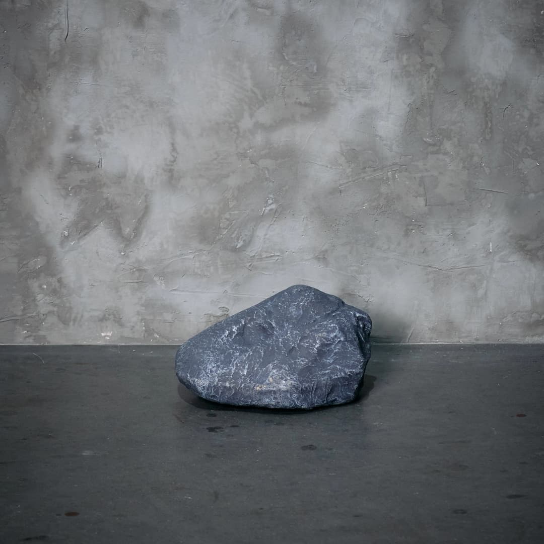 Piedra Gris Oscura X