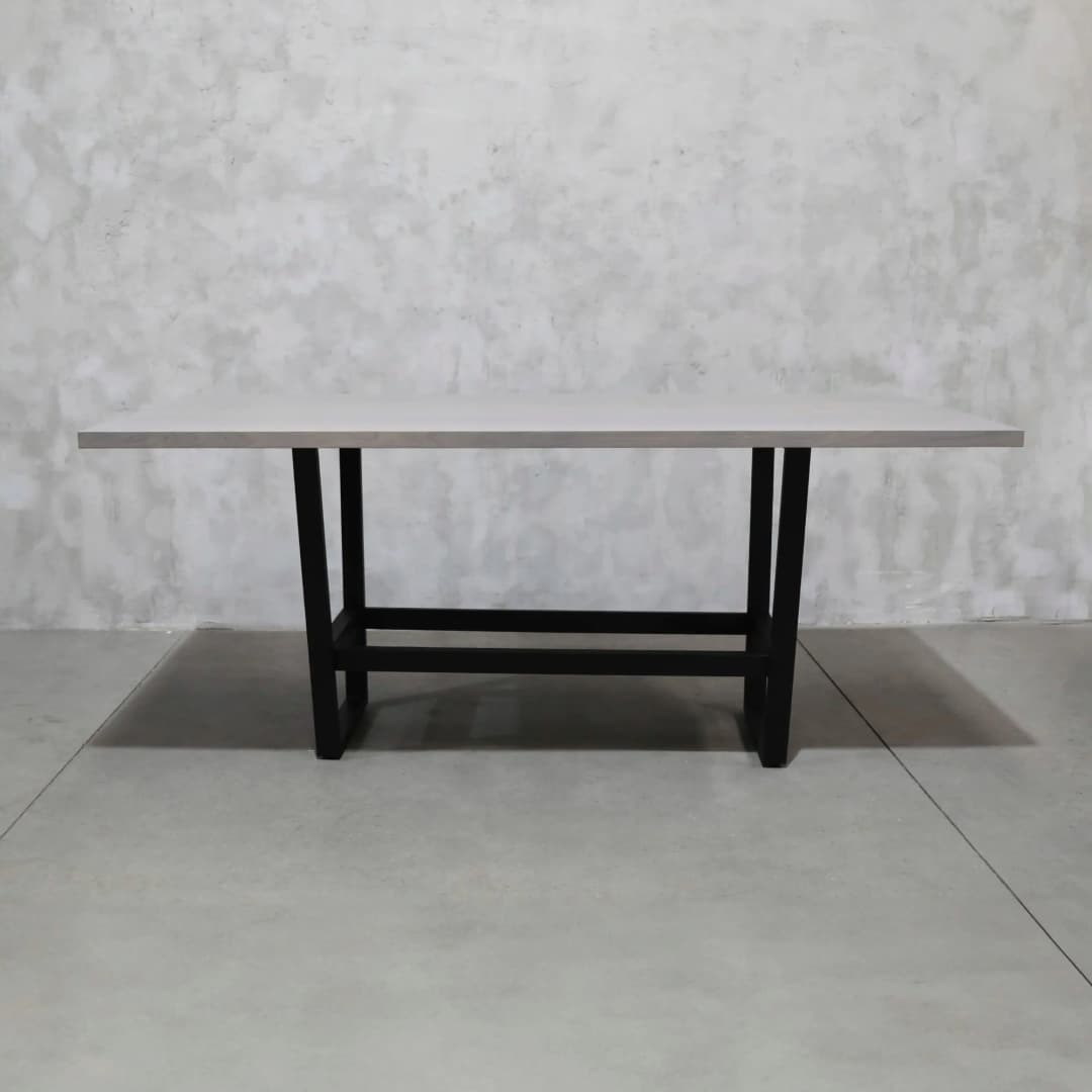 Mesa Bar Tranquera 220x100 Wengue Liso