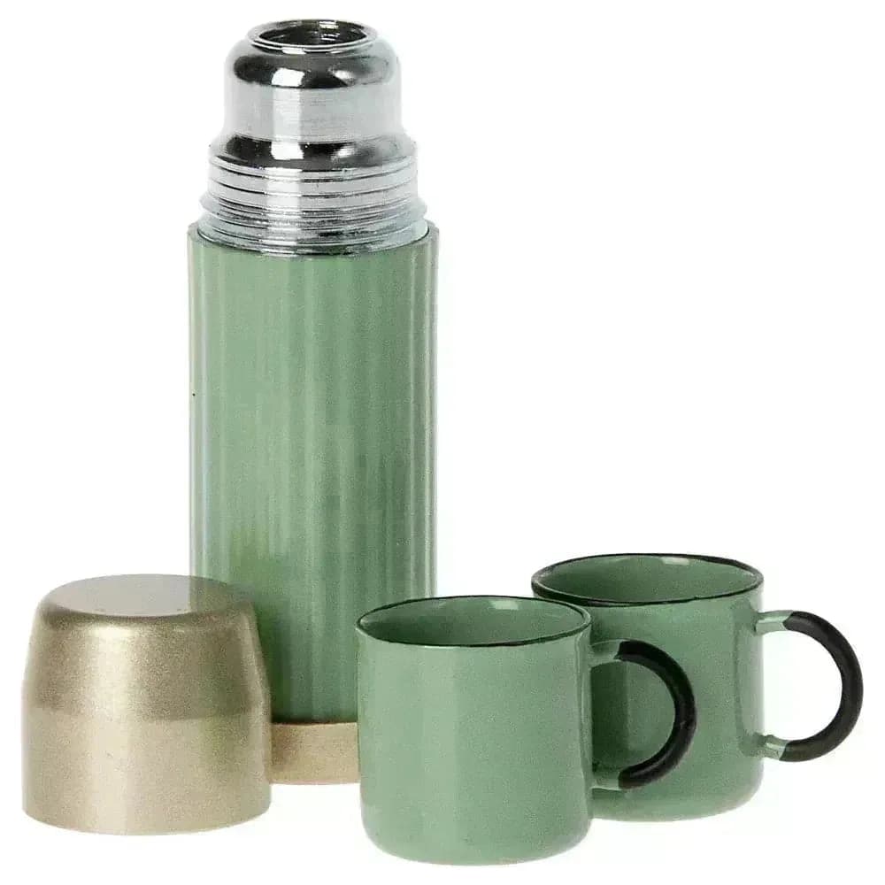 Termo con tazas para ratoncitos