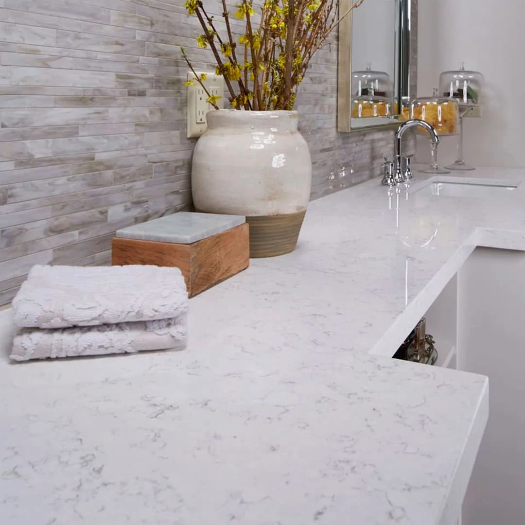 Plancha Quartz Stone Calacatta White